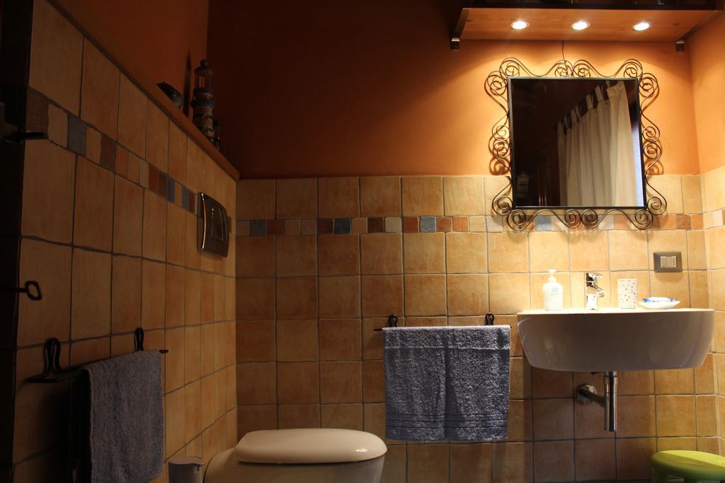 Holiday Home Ca' Del Cinema Mombercelli Pokój zdjęcie