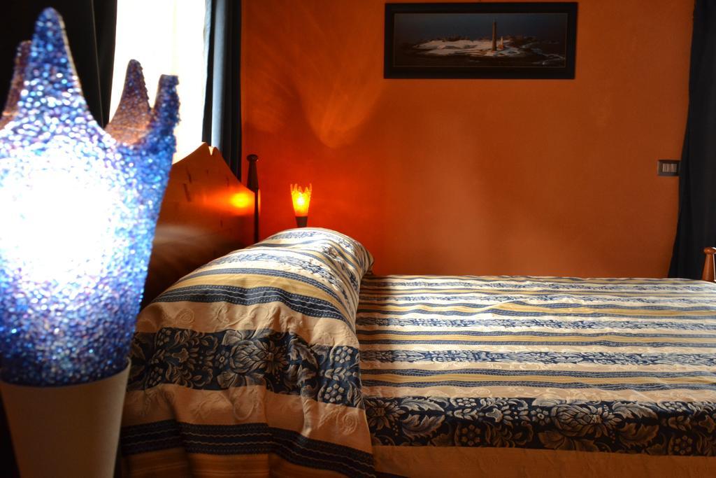Holiday Home Ca' Del Cinema Mombercelli Pokój zdjęcie