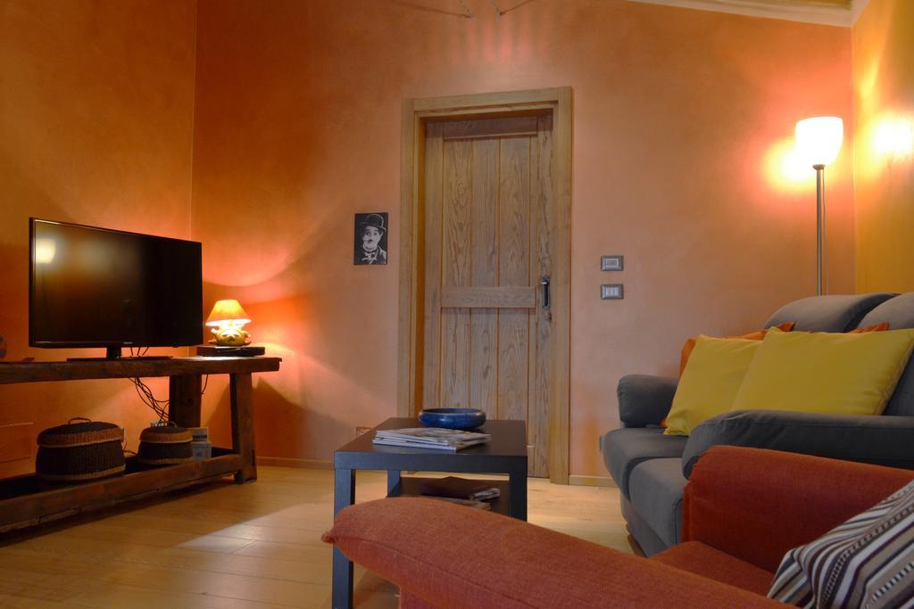 Holiday Home Ca' Del Cinema Mombercelli Zewnętrze zdjęcie