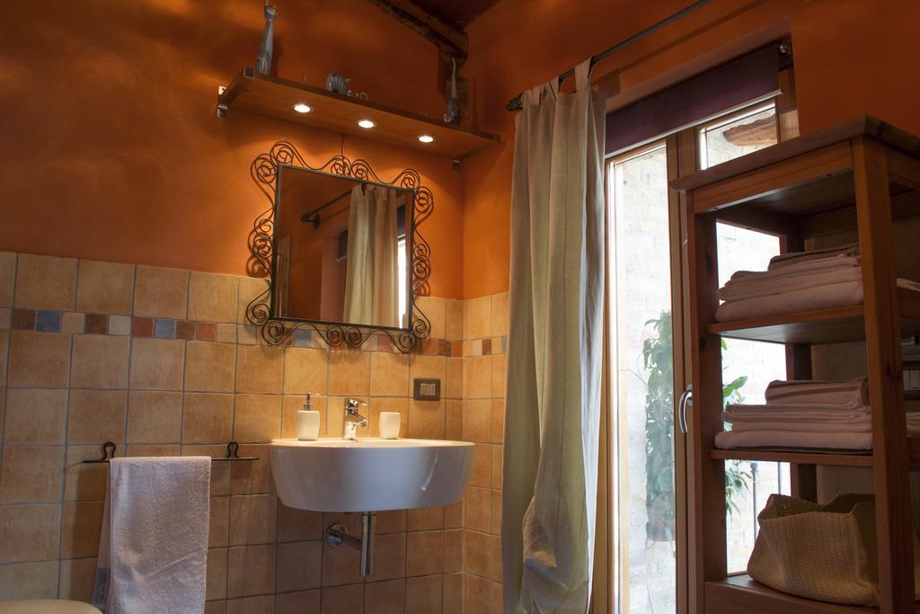 Holiday Home Ca' Del Cinema Mombercelli Pokój zdjęcie